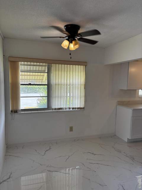 204 Salisbury I #204, West Palm Beach FL - photo 15 of 24