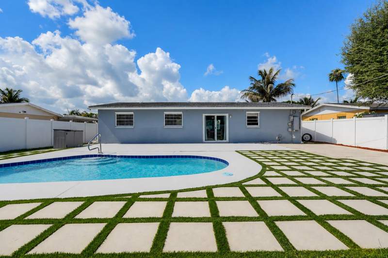 3 bedroom Single Family Residence at 6091 Fair Green Road, Meadowbrook 2, West Palm Beach — photo 2