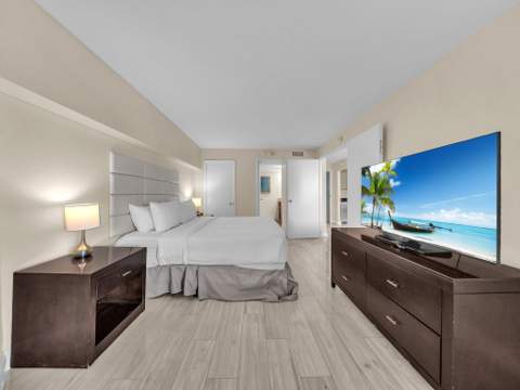 2670 E Sunrise Boulevard #323, Fort Lauderdale FL - photo 13 of 33