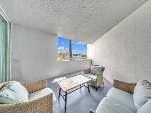 2670 E Sunrise Boulevard #323, Fort Lauderdale FL - photo 17 of 33