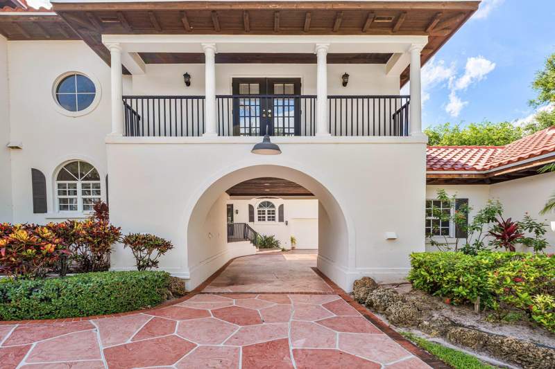 6 bedroom Single Family Residence at 2 Firestone Circle, President Country Club 4, West Palm Beach — photo 3