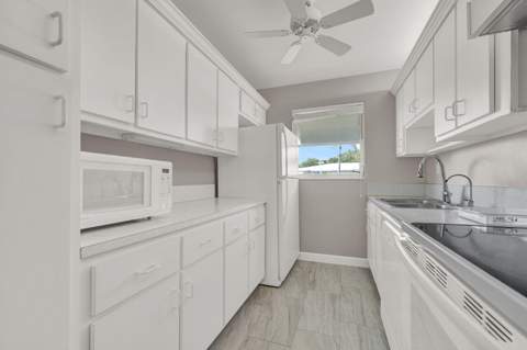 185 High Point Terrace #B, Delray Beach FL - photo 6 of 22