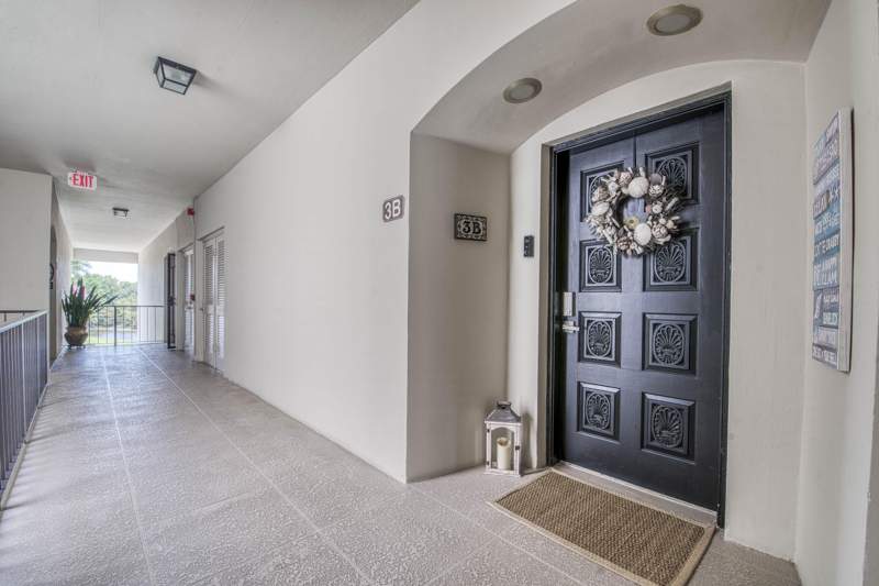 1 bedroom Condominium at 11811 Avenue Of The Pga #7-3b, Longwood, Palm Beach Gardens — photo 4