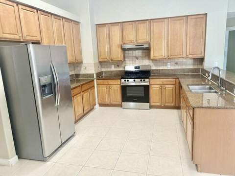 6469 Bay Island Court, West Palm Beach FL - photo 11 of 38