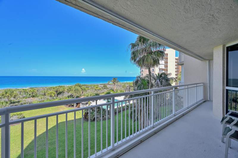 2 bedroom Condominium at 3880 N Highway A1a #402, Hibiscus By The Sea Condominium, Fort Pierce — photo 3