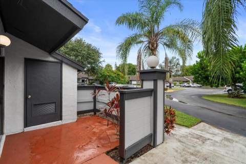 325 Pennington Court, Royal Palm Beach FL - photo 6 of 35
