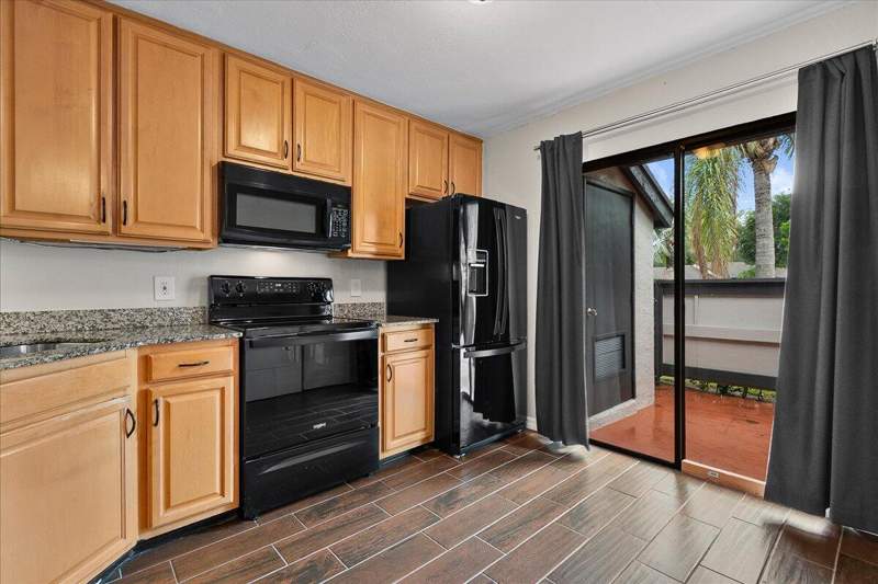 3 bedroom Villa at 325 Pennington Court, Strathmore Gate West Unit 2, Royal Palm Beach — photo 5