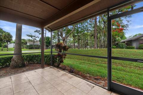 325 Pennington Court, Royal Palm Beach FL - photo 22 of 35