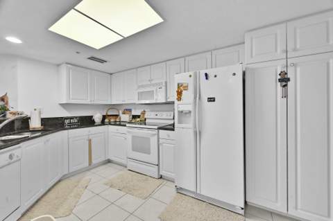 3880 N Highway A1a #402, Fort Pierce FL - photo 13 of 30