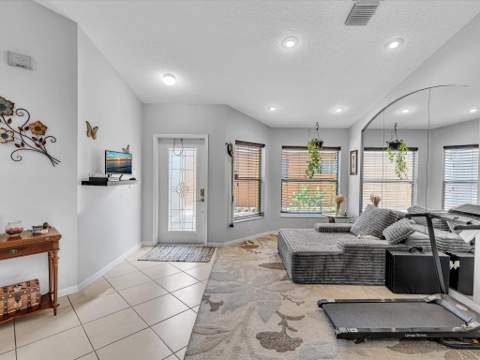 7559 Savannah Lane, Lake Worth FL - photo 9 of 60