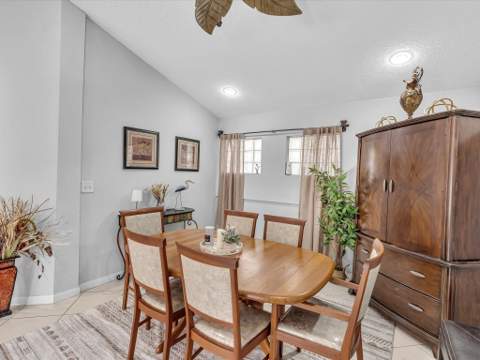 7559 Savannah Lane, Lake Worth FL - photo 13 of 60