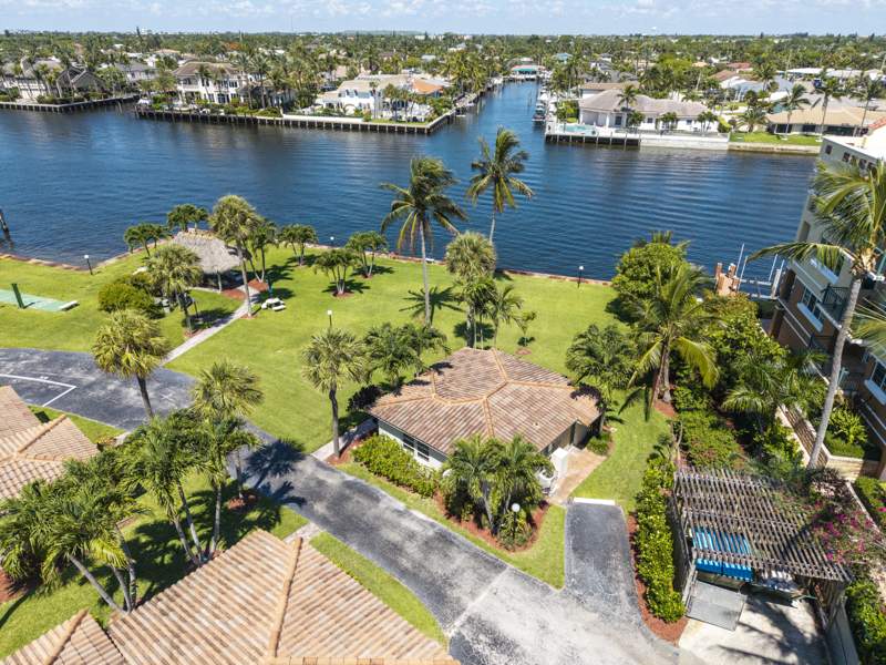 1 bedroom Condominium at 1225 Hillsboro Mile #Ss1, Royal Flamingo Villas, Hillsboro Beach — photo 3
