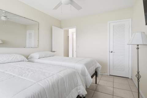 142 Norwich F, West Palm Beach FL - photo 8 of 25