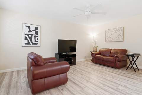 142 Norwich F, West Palm Beach FL - photo 24 of 25