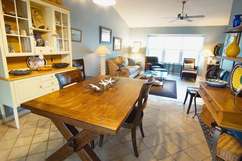 4 bedroom Single Family Residence at 7561 Nemec Drive, Estates Of Lake Clarke Shores, Lake Clarke Shores — photo 5