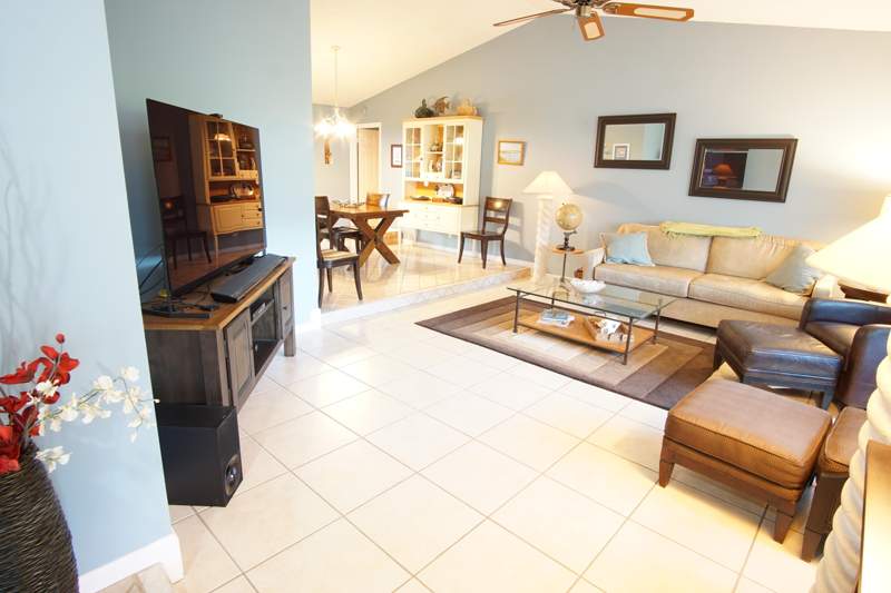 4 bedroom Single Family Residence at 7561 Nemec Drive, Estates Of Lake Clarke Shores, Lake Clarke Shores — photo 3