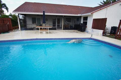 7561 Nemec Drive, Lake Clarke Shores FL - photo 12 of 42