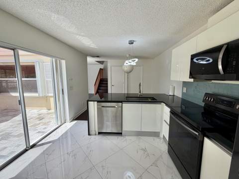 8161 Andover Court #61d, Lake Clarke Shores FL - photo 9 of 21