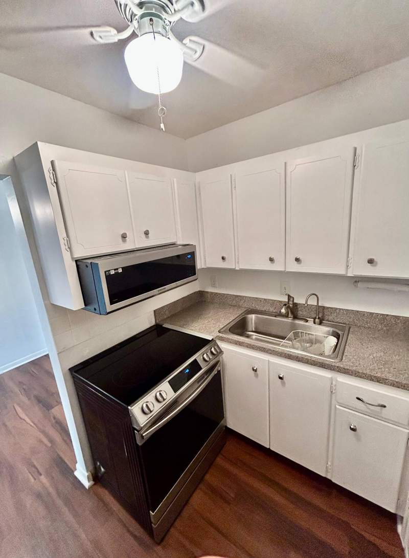 2 bedroom Condominium at 350 S Cypress Road #521, Virginian Apartments, Pompano Beach — photo 3