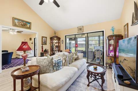 6167 SE Georgetown Place, Hobe Sound FL - photo 6 of 24