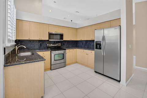 8908 Shoal Creek Lane, Boynton Beach FL - photo 14 of 50
