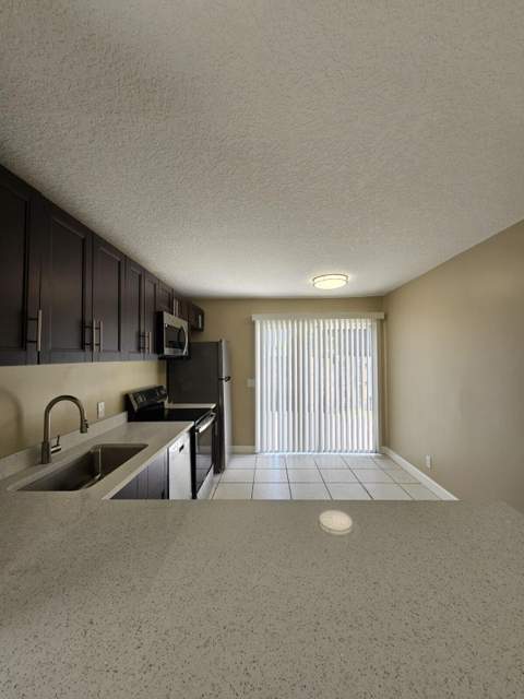 4876 Orleans Court #A, Haverhill FL - photo 6 of 26