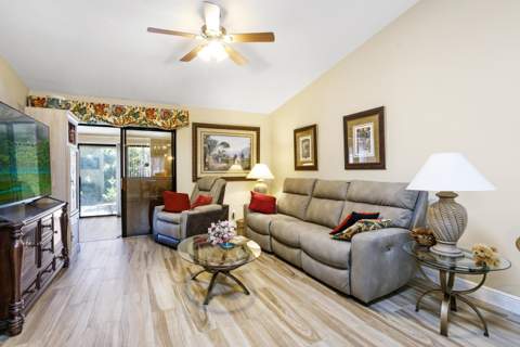 2641 Gately Drive #2902, West Palm Beach FL - photo 8 of 25