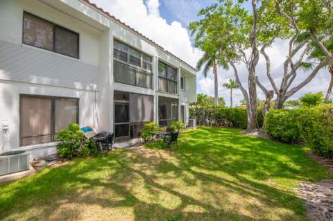5201 NE 14th Terrace #3, Fort Lauderdale FL - photo 10 of 25