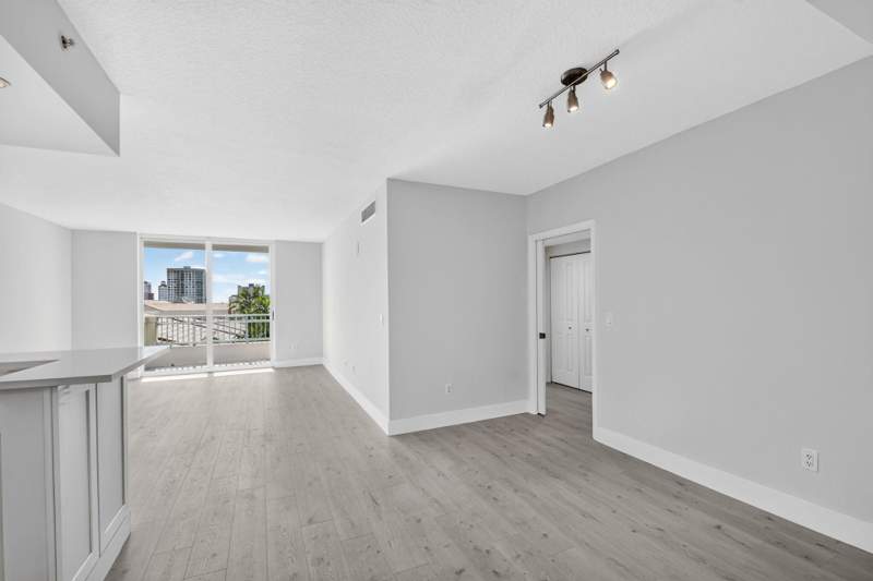 2 bedroom Condominium at 403 S Sapodilla Avenue #409, Metropolitan Condo, West Palm Beach — photo 3
