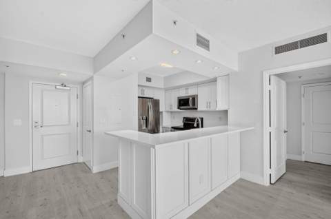 403 S Sapodilla Avenue #409, West Palm Beach FL - photo 7 of 48