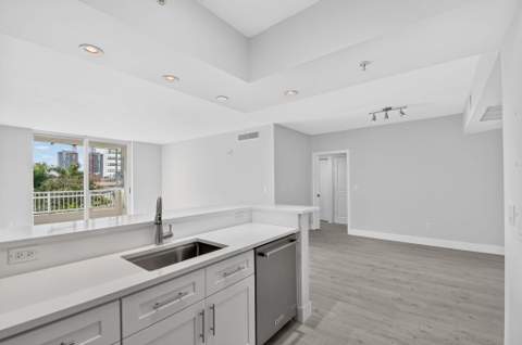 403 S Sapodilla Avenue #409, West Palm Beach FL - photo 9 of 48