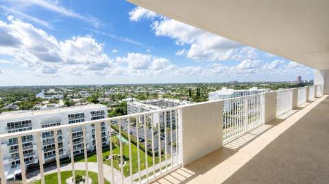 3000 S Ocean Boulevard #1404, Boca Raton FL - photo 19 of 45