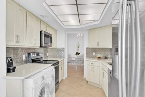 550 S Ocean Boulevard #1003, Boca Raton FL - photo 17 of 46