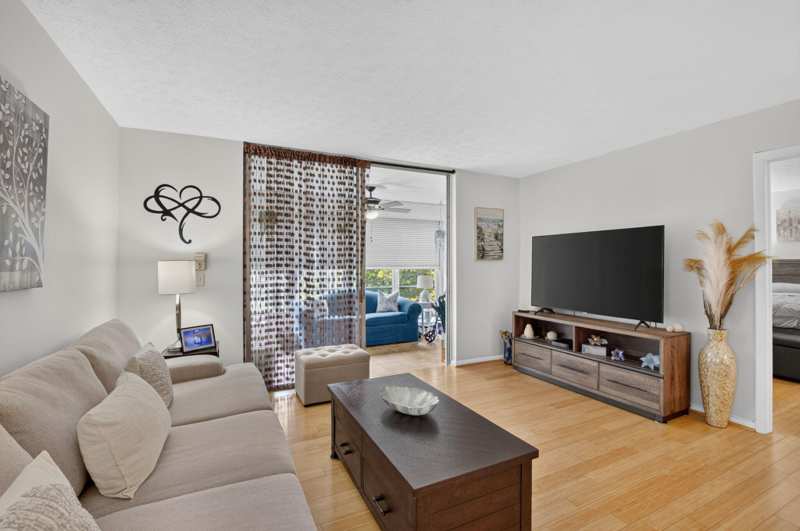 2 bedroom Condominium at 11 Willowbrook Lane #204, Villages Of Oriole Abbey Condo, Delray Beach — photo 1