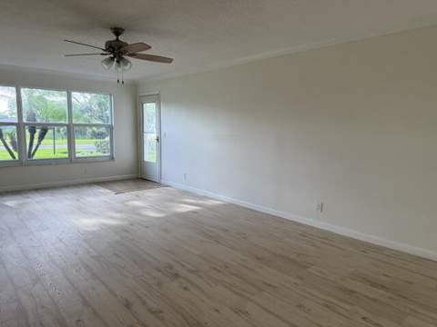 7293 W Oakridge Circle, Lake Worth FL - photo 13 of 33