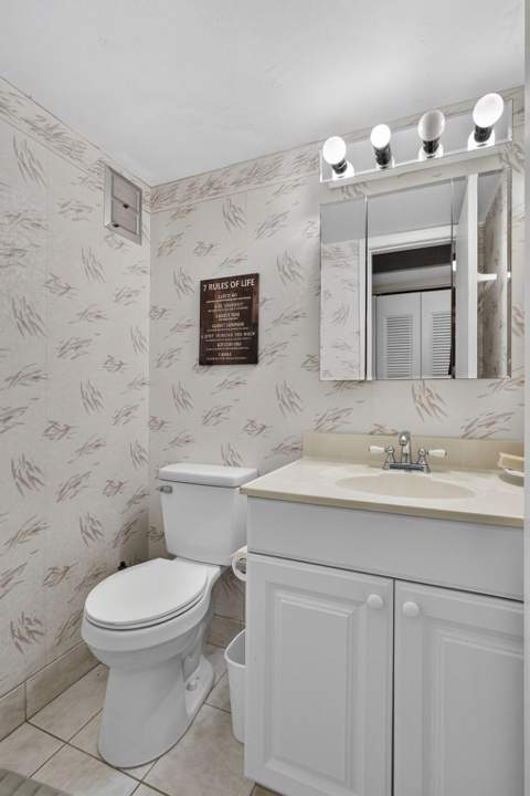 5 Northampton A #5, West Palm Beach FL - photo 24 of 63