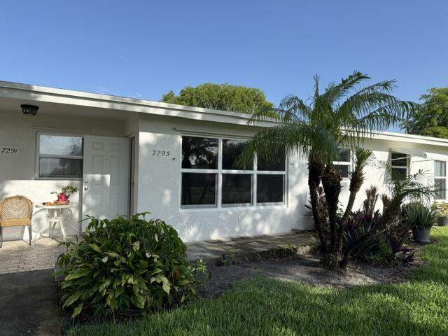 1 bedroom Condominium at 7293 W Oakridge Circle, Pointe Overlook Condo, Lake Worth — photo 2
