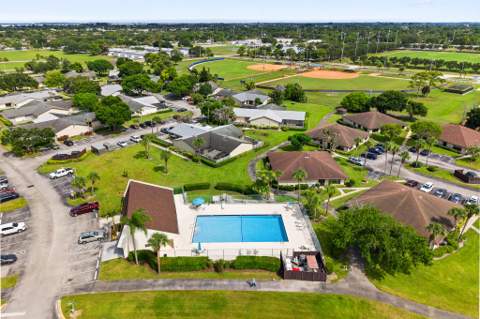 1327 Peppertree Trail #Unit A, Fort Pierce FL - photo 12 of 49