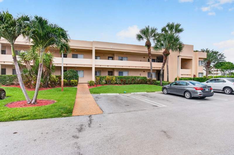 2 bedroom Condominium at 3212 Strawflower Way #218, Poinciana Gardens Condo, Lake Worth — photo 2