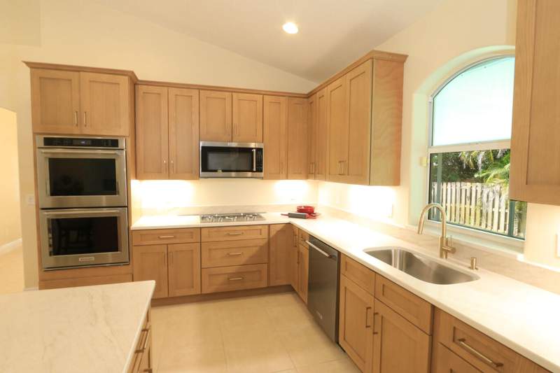 4 bedroom Single Family Residence at 2879 SE Peru Street, Southbend Port St Lucie Section 39, Port St. Lucie — photo 3