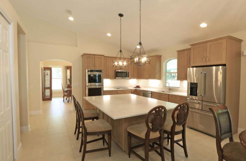 4 bedroom Single Family Residence at 2879 SE Peru Street, Southbend Port St Lucie Section 39, Port St. Lucie — photo 2
