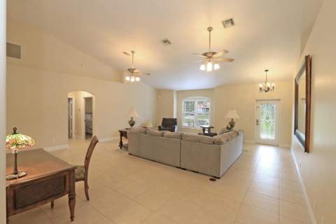 2879 SE Peru Street, Port St. Lucie FL - photo 13 of 48