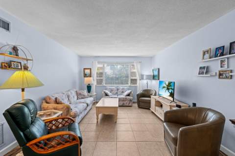 400 S Cypress Road #404, Pompano Beach FL - photo 11 of 40