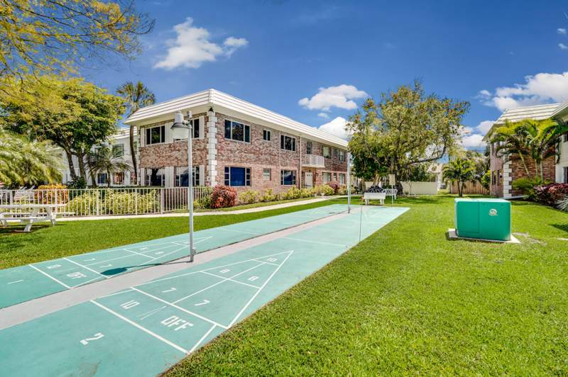 2 bedroom Condominium at 400 S Cypress Road #404, Virginian Apartments, Pompano Beach — photo 4