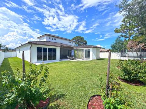 6008 NW Winfield Drive, Port St. Lucie FL - photo 6 of 40