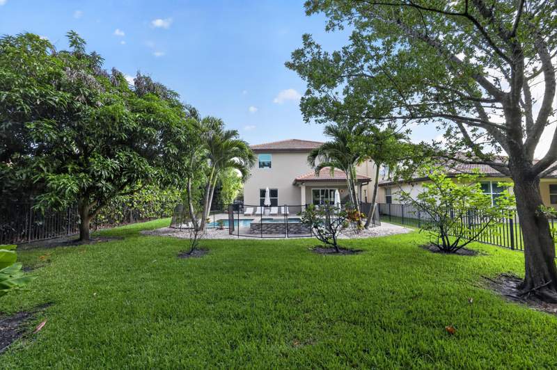 5 bedroom Single Family Residence at 7050 Limestone Cay Road, Limestone Cay, Limestone Creek — photo 5