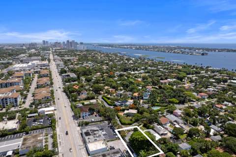 330 Marlborough Place, West Palm Beach FL - photo 7 of 9