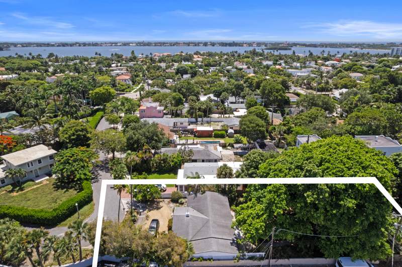 2 bedroom Single Family Residence at 330 Marlborough Place, Prospect Park South, West Palm Beach — photo 3