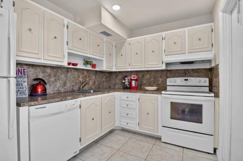 4140 NW 44th Avenue #411, Lauderdale Lakes FL - photo 6 of 42