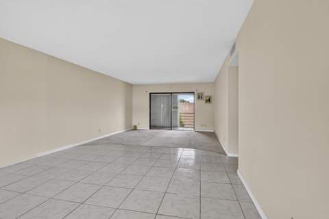 4140 NW 44th Avenue #411, Lauderdale Lakes FL - photo 9 of 42
